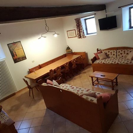 La Taverna Di Tony Bed & Breakfast Montalto Dora Ngoại thất bức ảnh